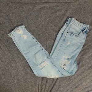 BRAND NEW light wash ripped jeans
